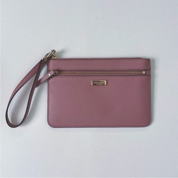 Kate Spade wristlet with front pocket in dusty peony - Picture 3 of 3
